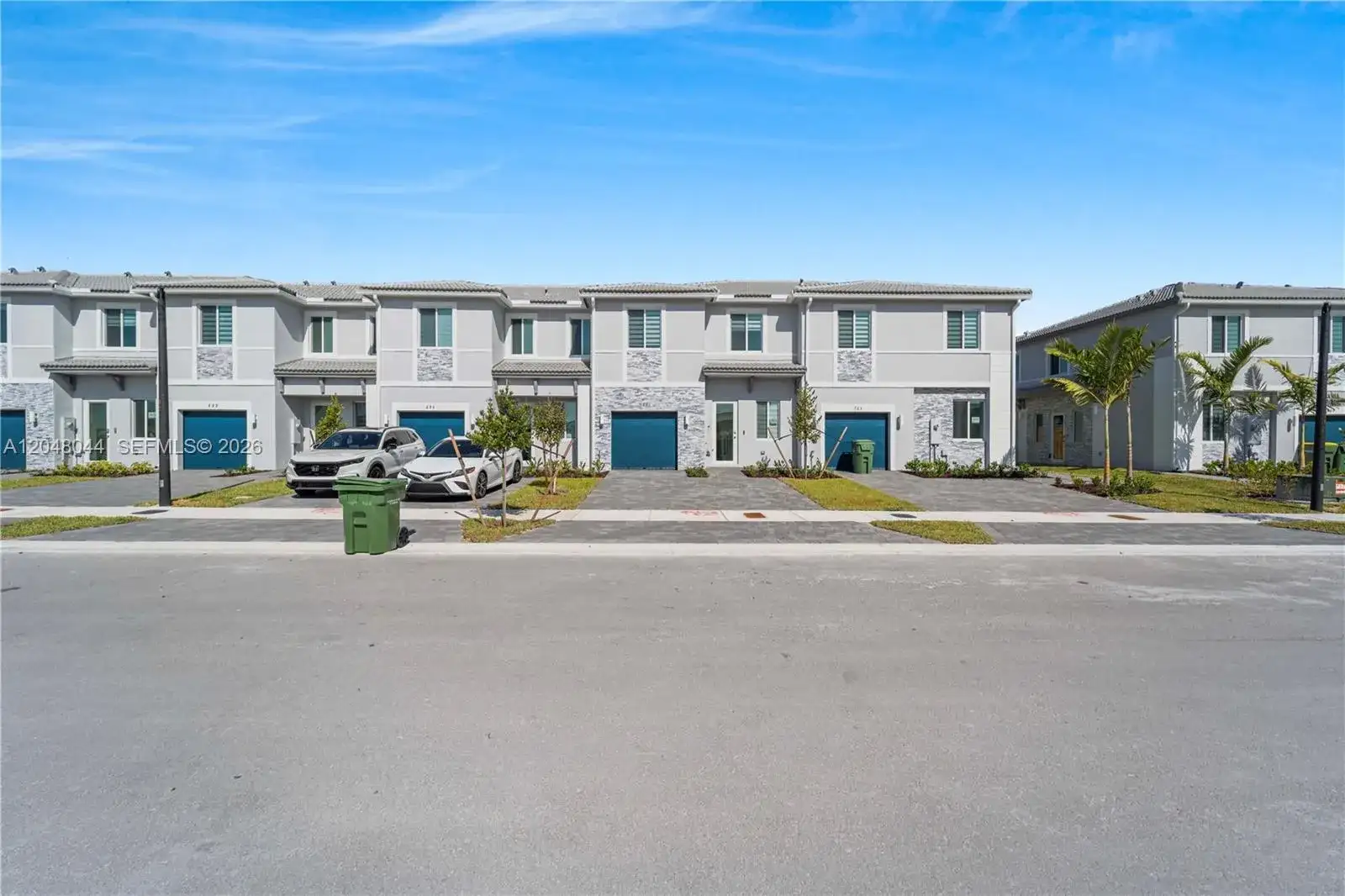701 SE 13th St Cir, Homestead FL 33034 photo 2