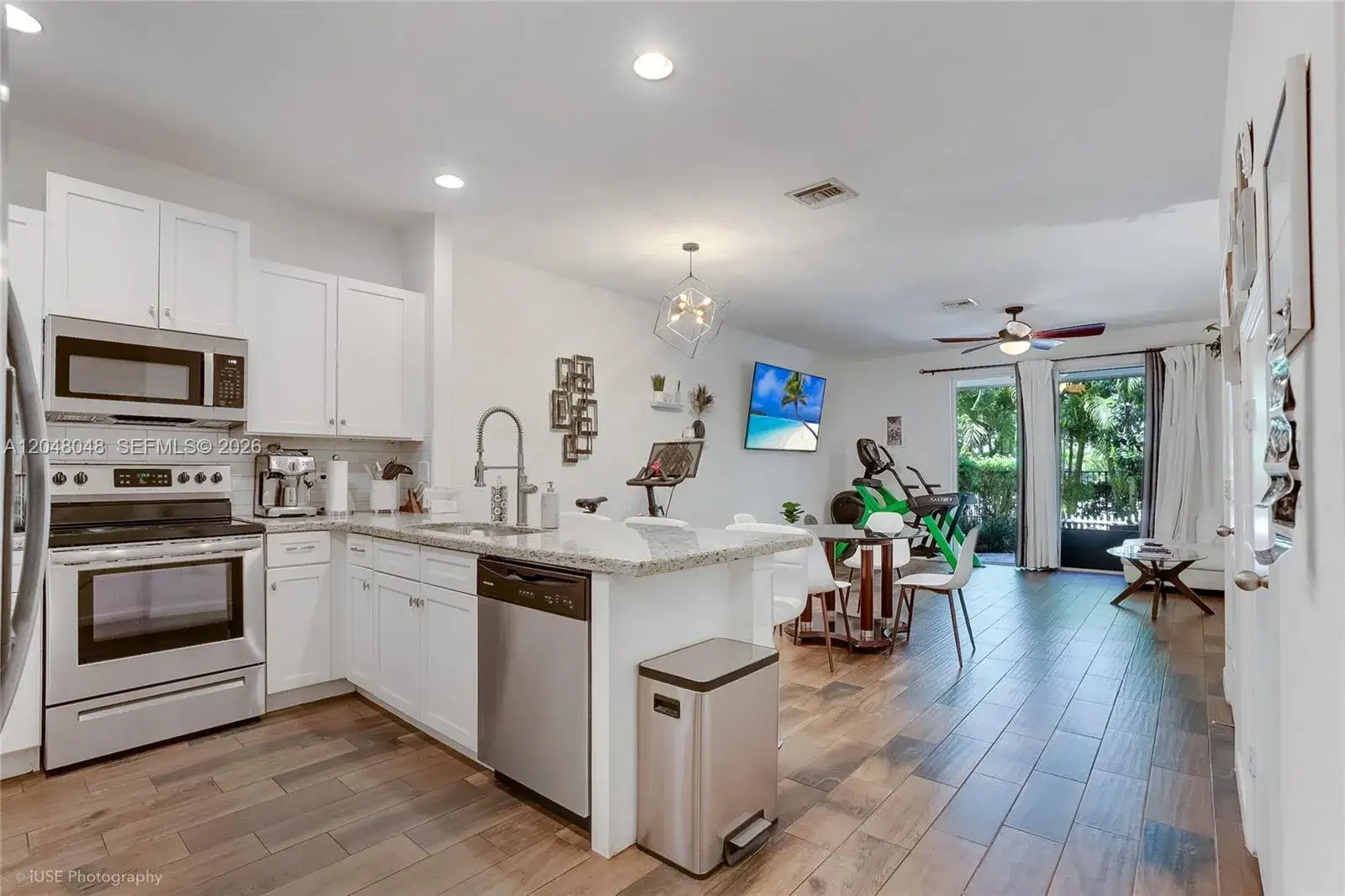 355 SE 1st Dr, Deerfield Beach FL 33441