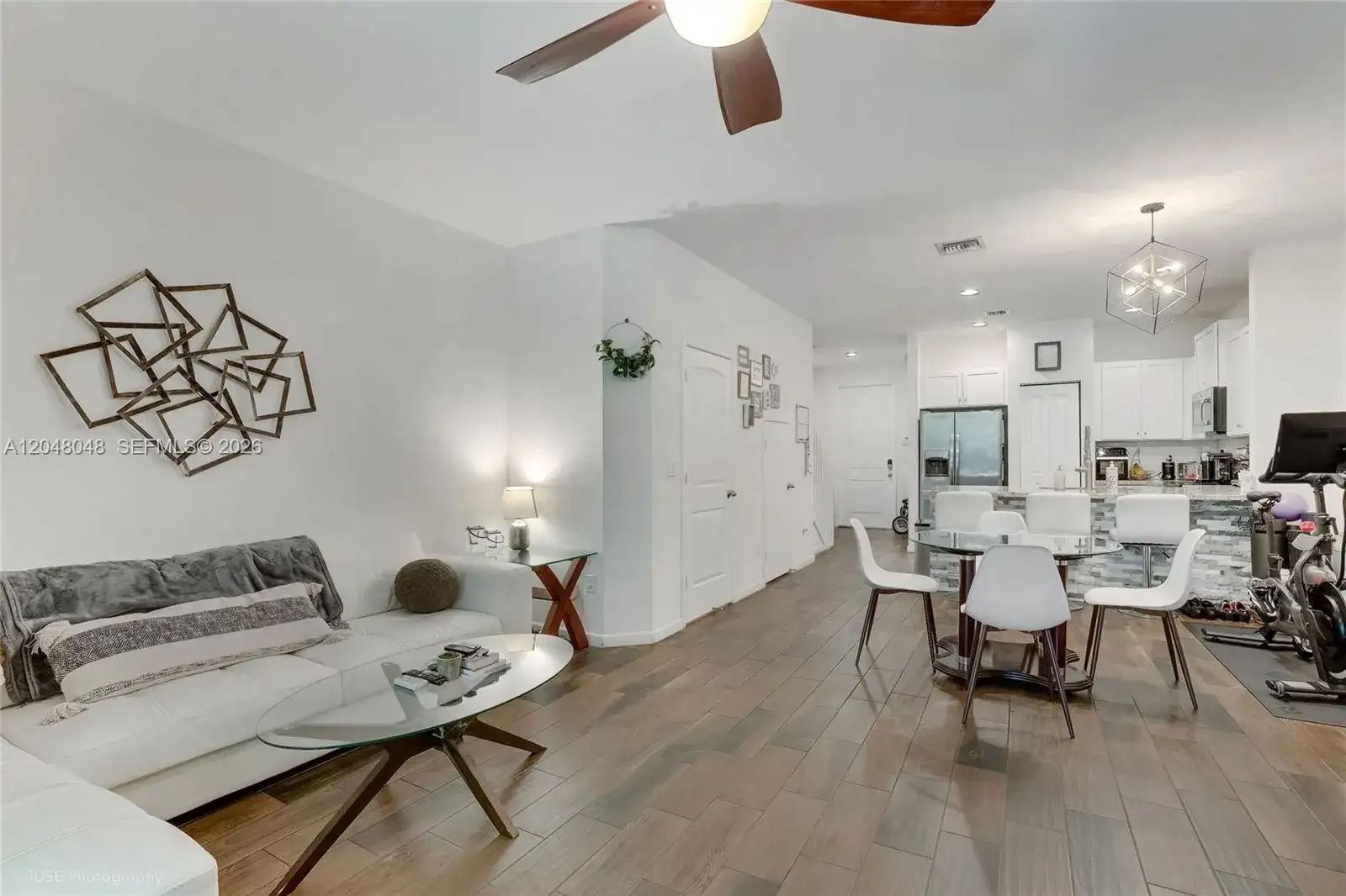 355 SE 1st Dr, Deerfield Beach FL 33441 photo 2