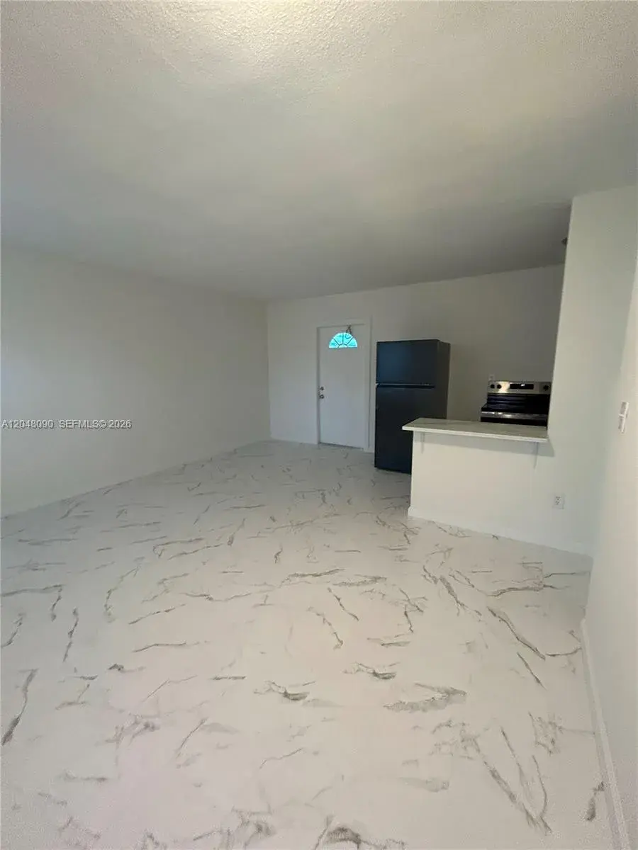 1119 NE 15th St # 4, Fort Lauderdale FL 33304