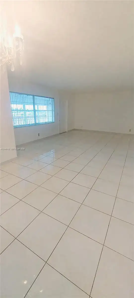 200 NE 12th Ave # 3E, Hallandale Beach FL 33009 photo 4