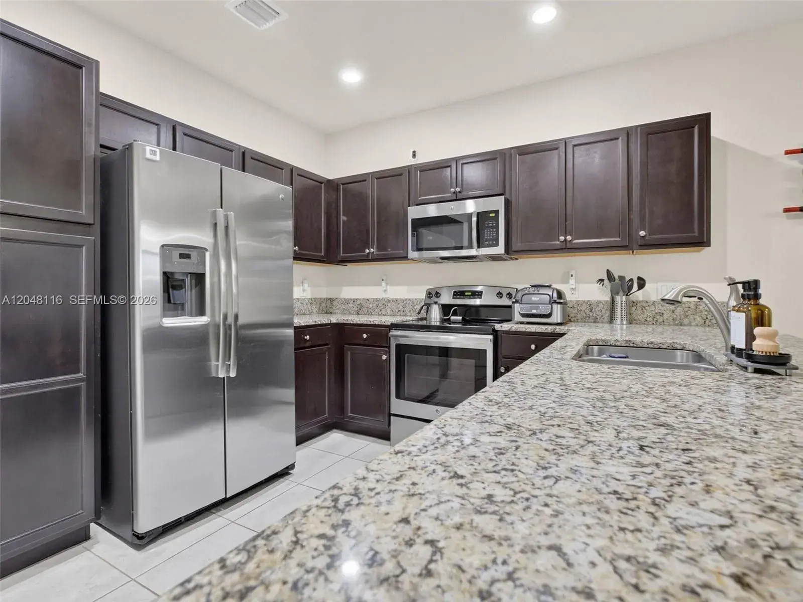 5918 NW 56th Pl, Tamarac FL 33319
