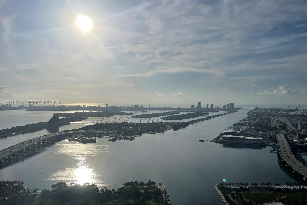 900 Biscayne Blvd # 5505, Miami FL 33132