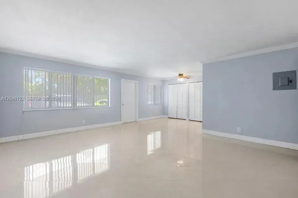 1400 NE 54th St # 102, Fort Lauderdale FL 33334