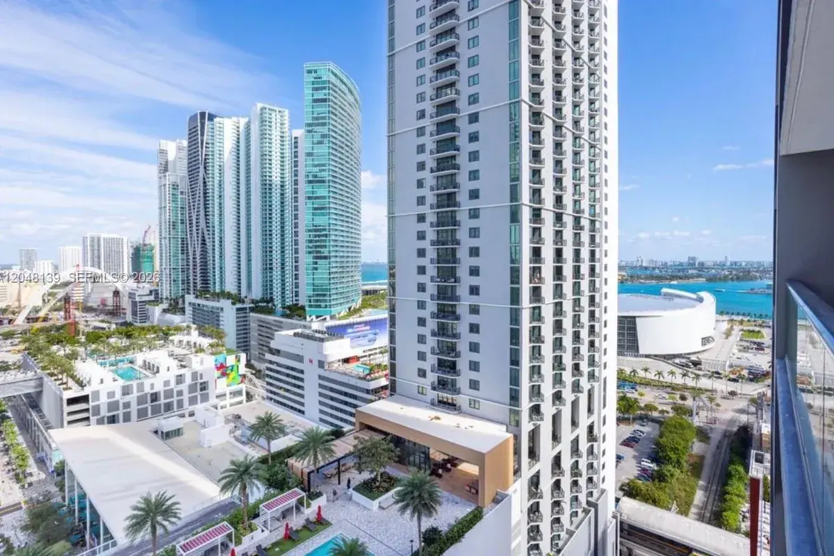 159 NE 6th St # 2002, Miami FL 33132