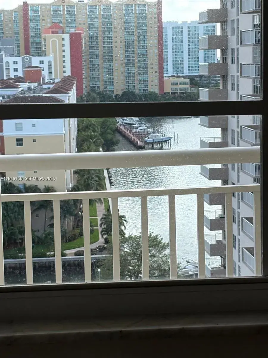 251 174th St # 1215, Sunny Isles Beach FL 33160