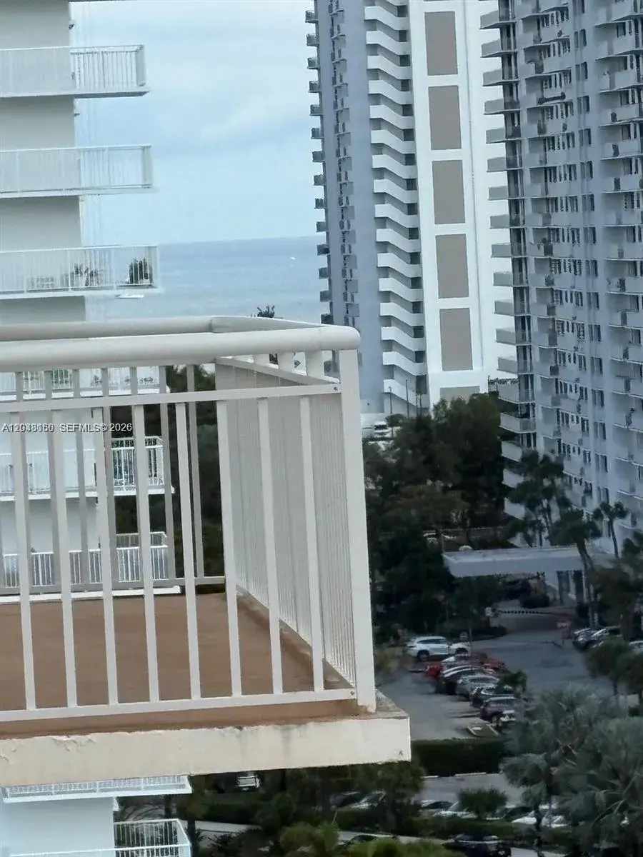 251 174th St # 1215, Sunny Isles Beach FL 33160