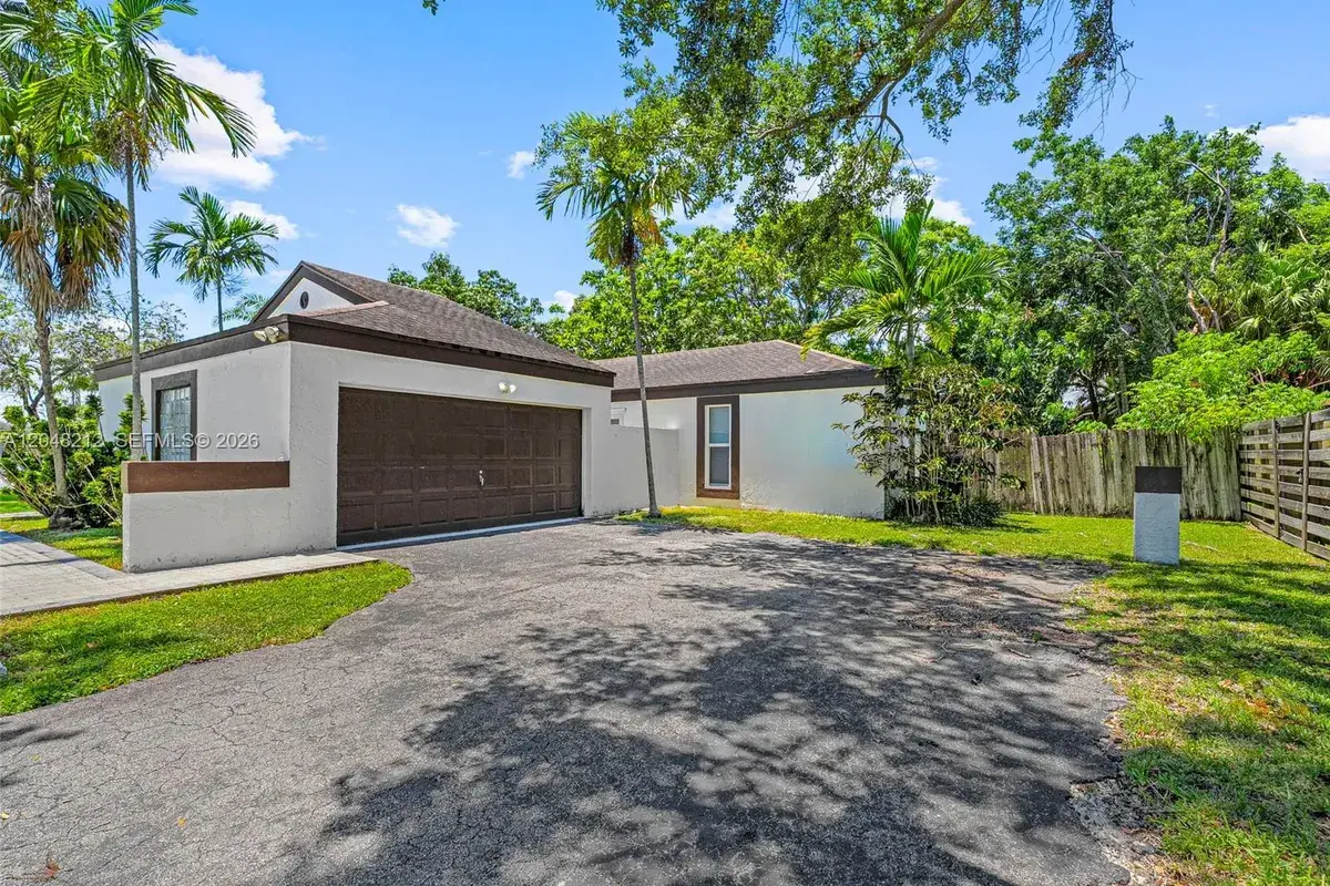 15491 SW 153rd St, Miami FL 33187