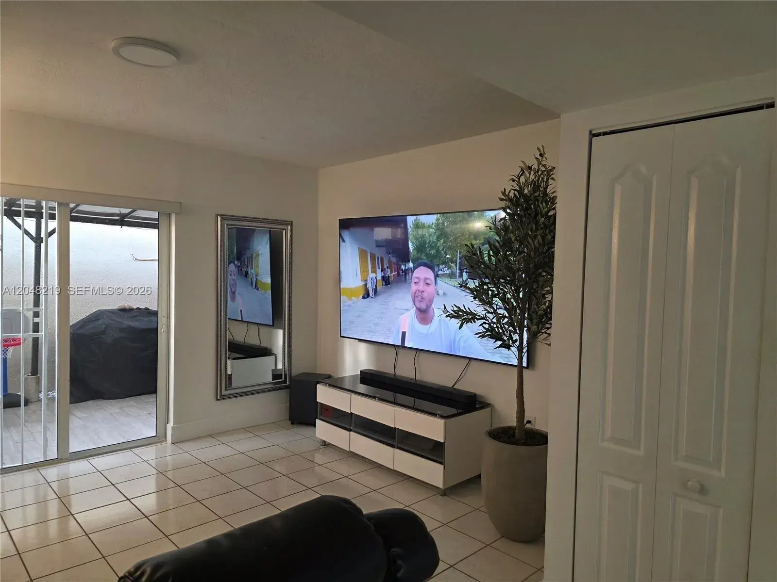 523 W 68th St # 5, Hialeah FL 33014