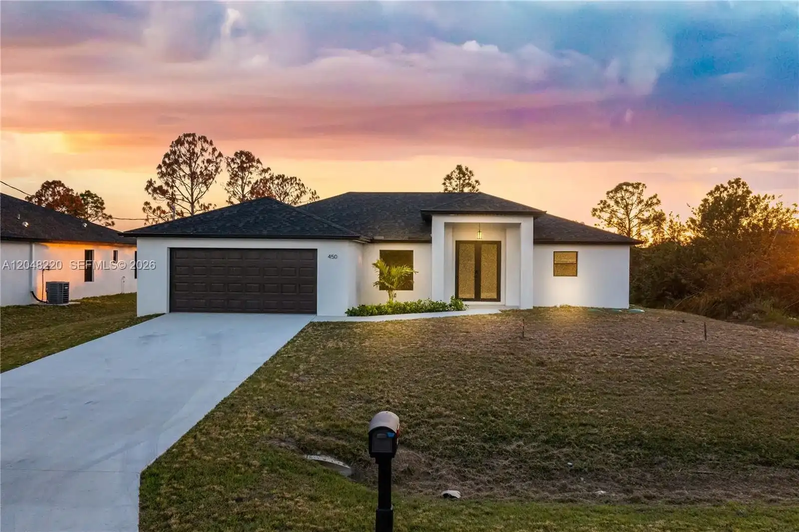 450 Mercedes CT, Lehigh Acres FL 33972