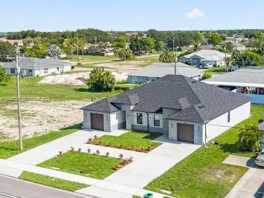 1315/1317 Diplomat Pkwy E, Cape Coral FL 33909