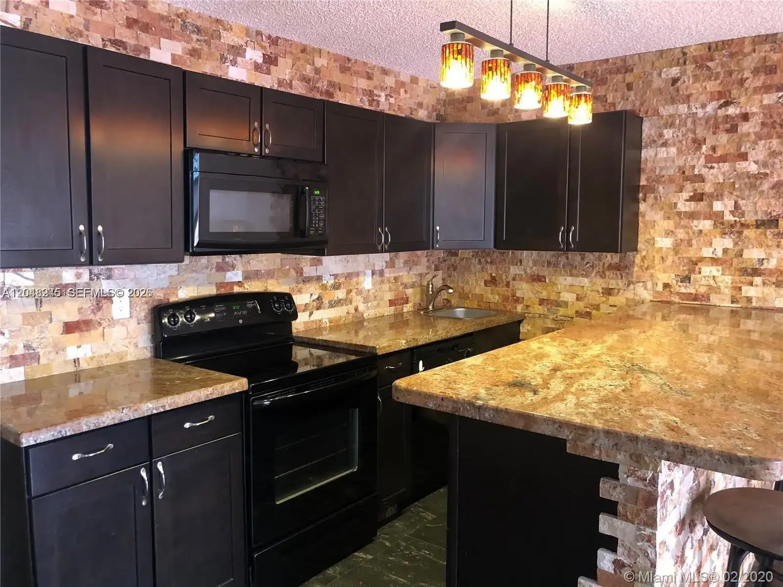 600 SE Three Islands Blvd # 1018, Hallandale Beach FL 33009 photo 2