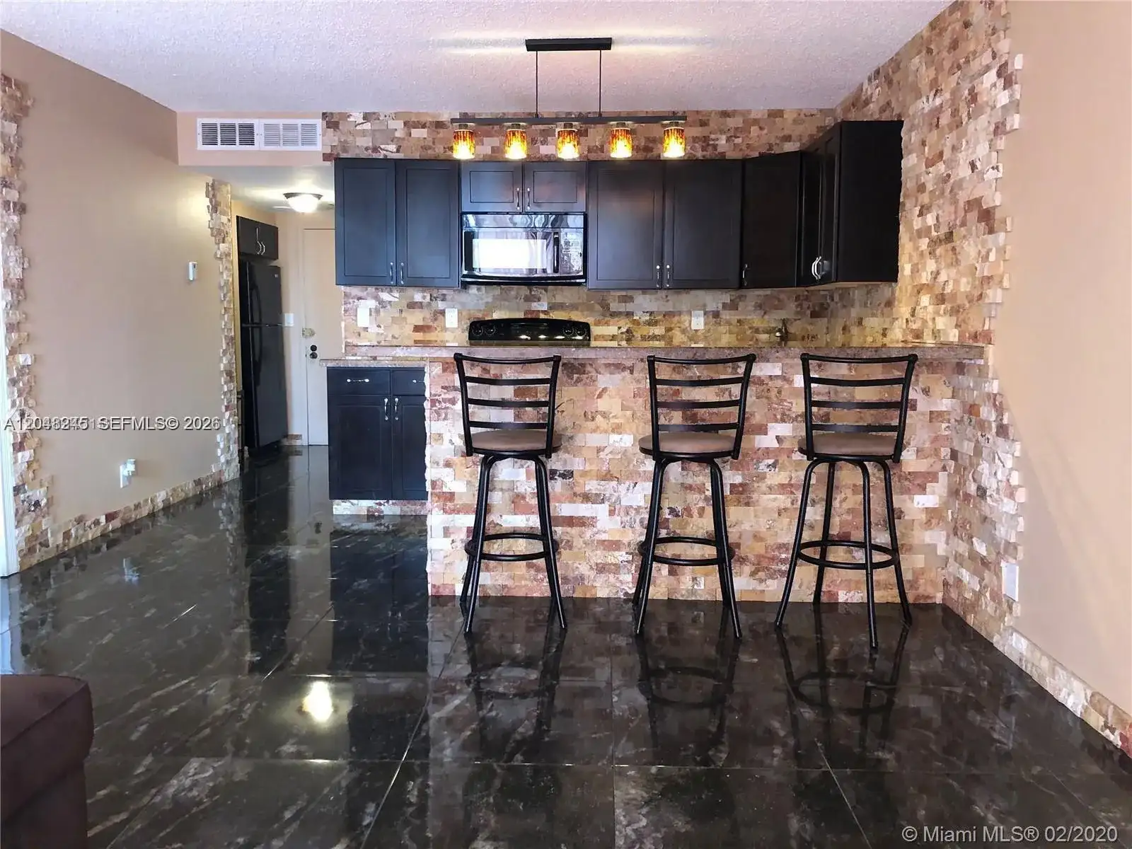 600 SE Three Islands Blvd # 1018, Hallandale Beach FL 33009 photo 4