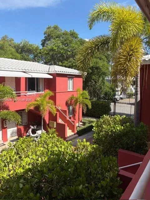 544 NE 62nd St # 8, Miami FL 33138