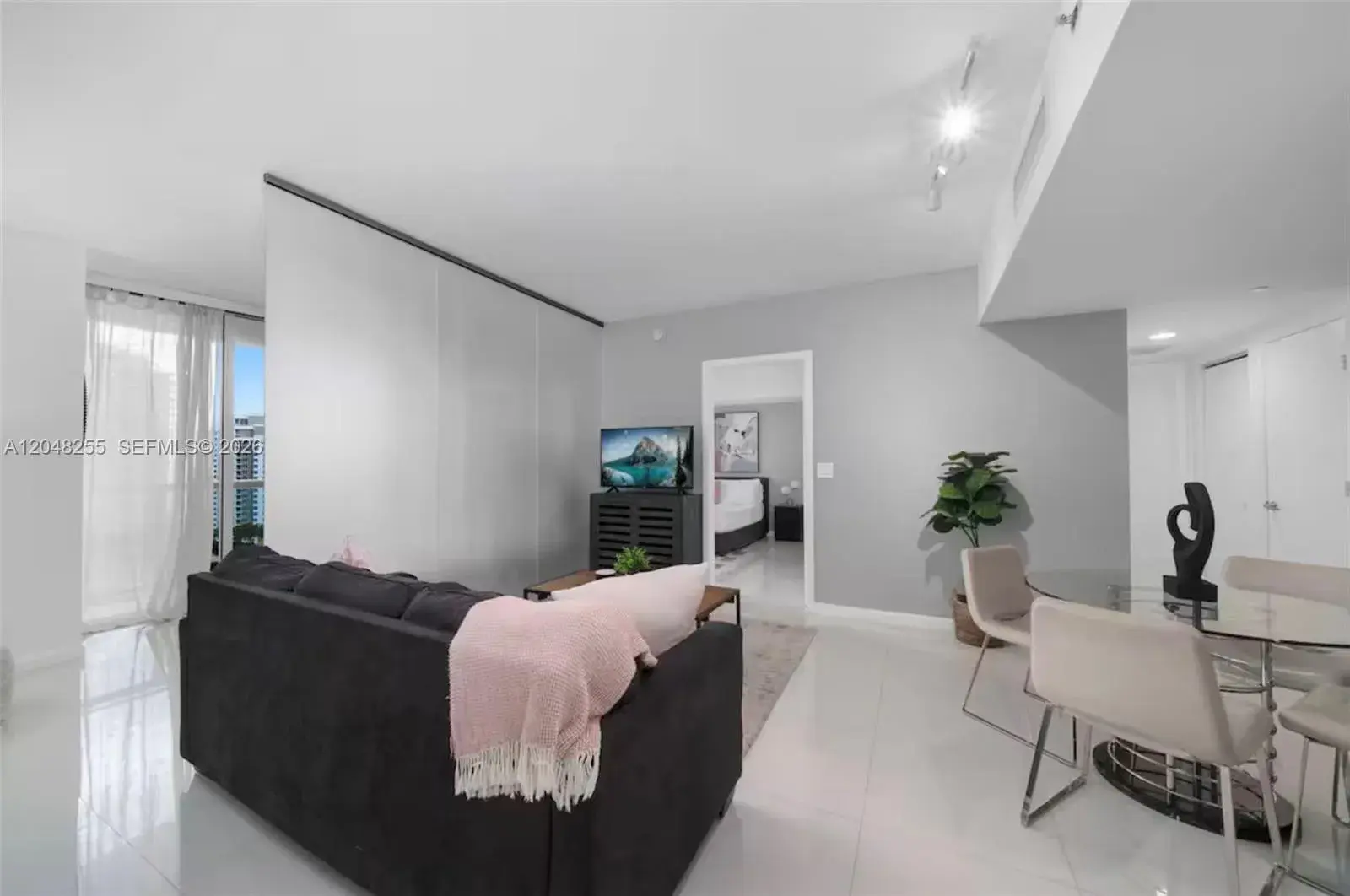 485 Brickell Ave # 1901, Miami FL 33131