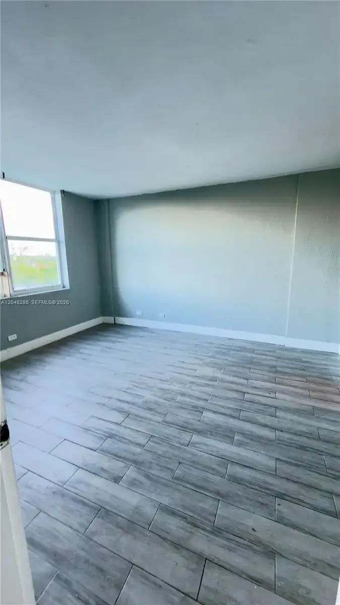 3660 NE 166th St # 607, North Miami Beach FL 33160 photo 3