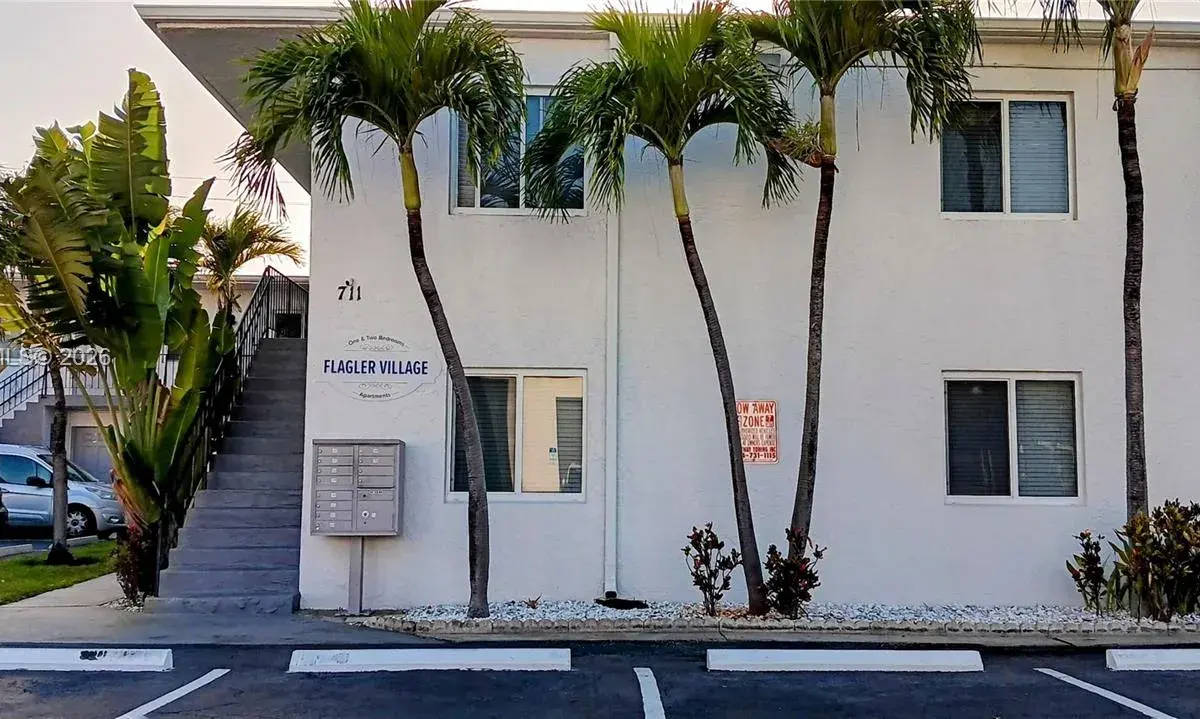 711 NE 2nd Ave # 102, Fort Lauderdale FL 33304