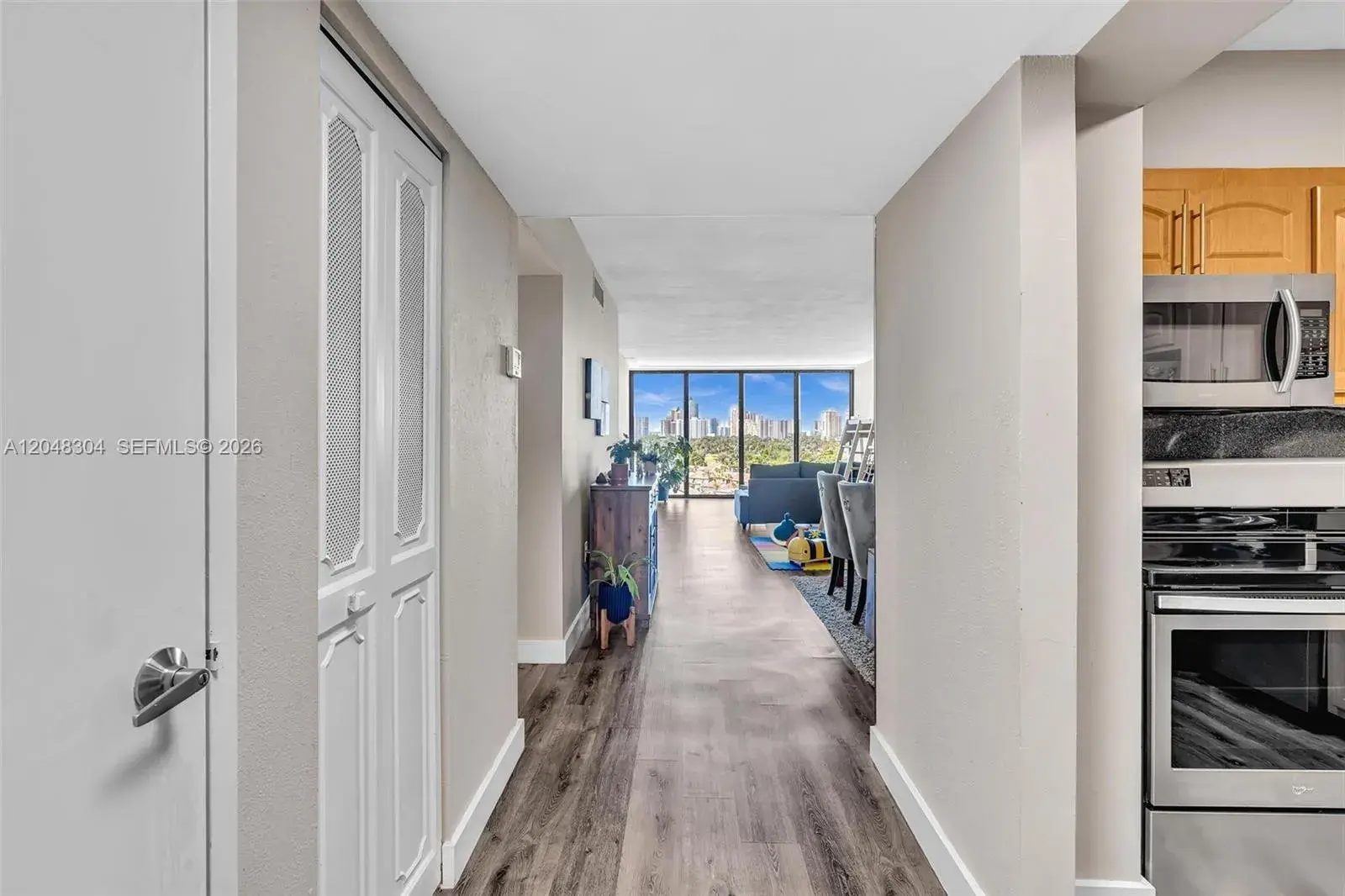 3375 N Country Club Dr # 905, Aventura FL 33180