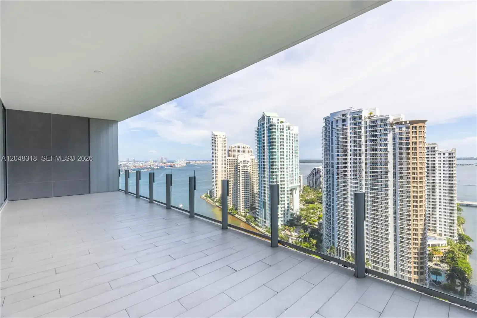 300 Biscayne Blvd Way # 2702, Miami FL 33131 photo 4