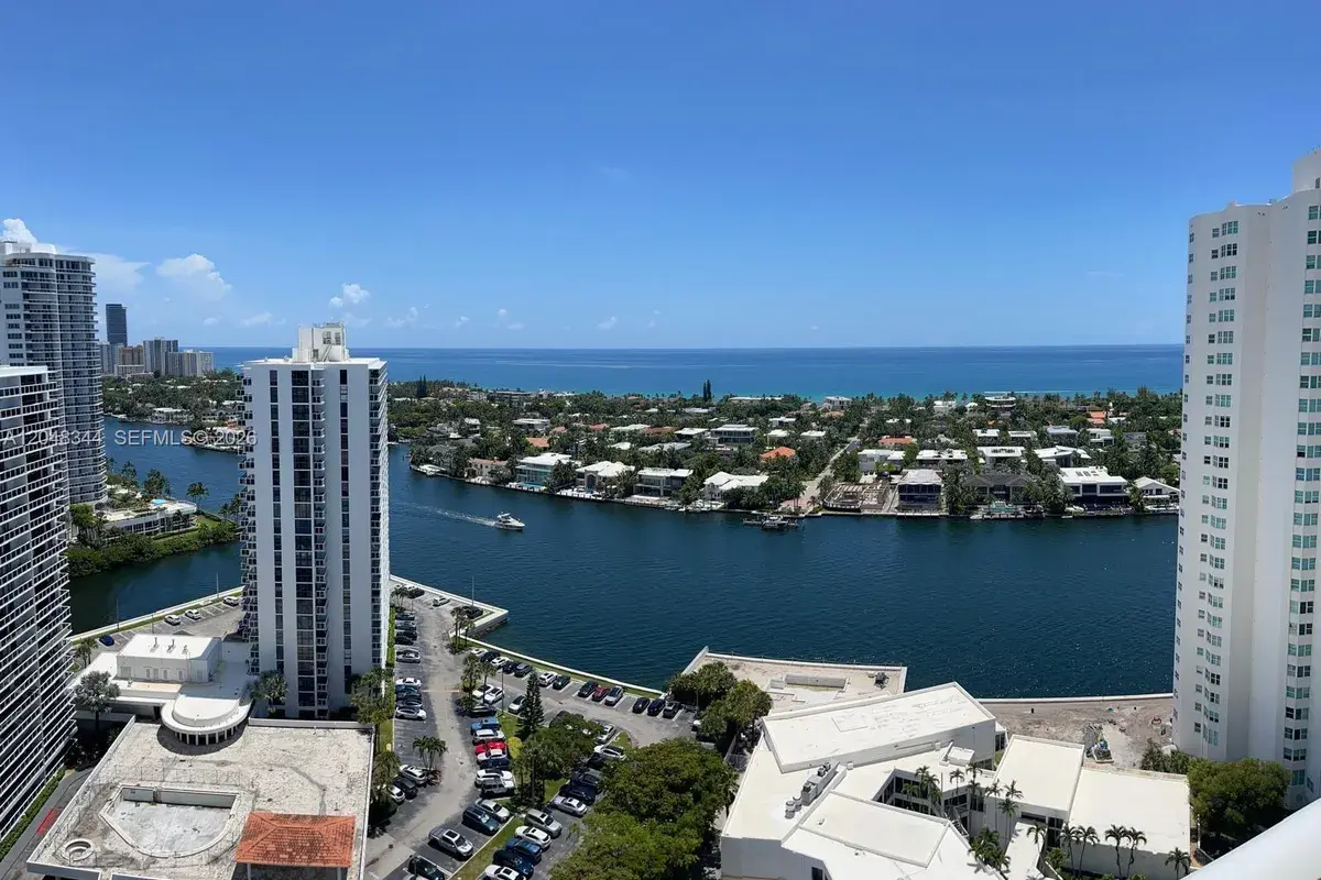 20281 E Country Club Dr # 2104, Aventura FL 33180