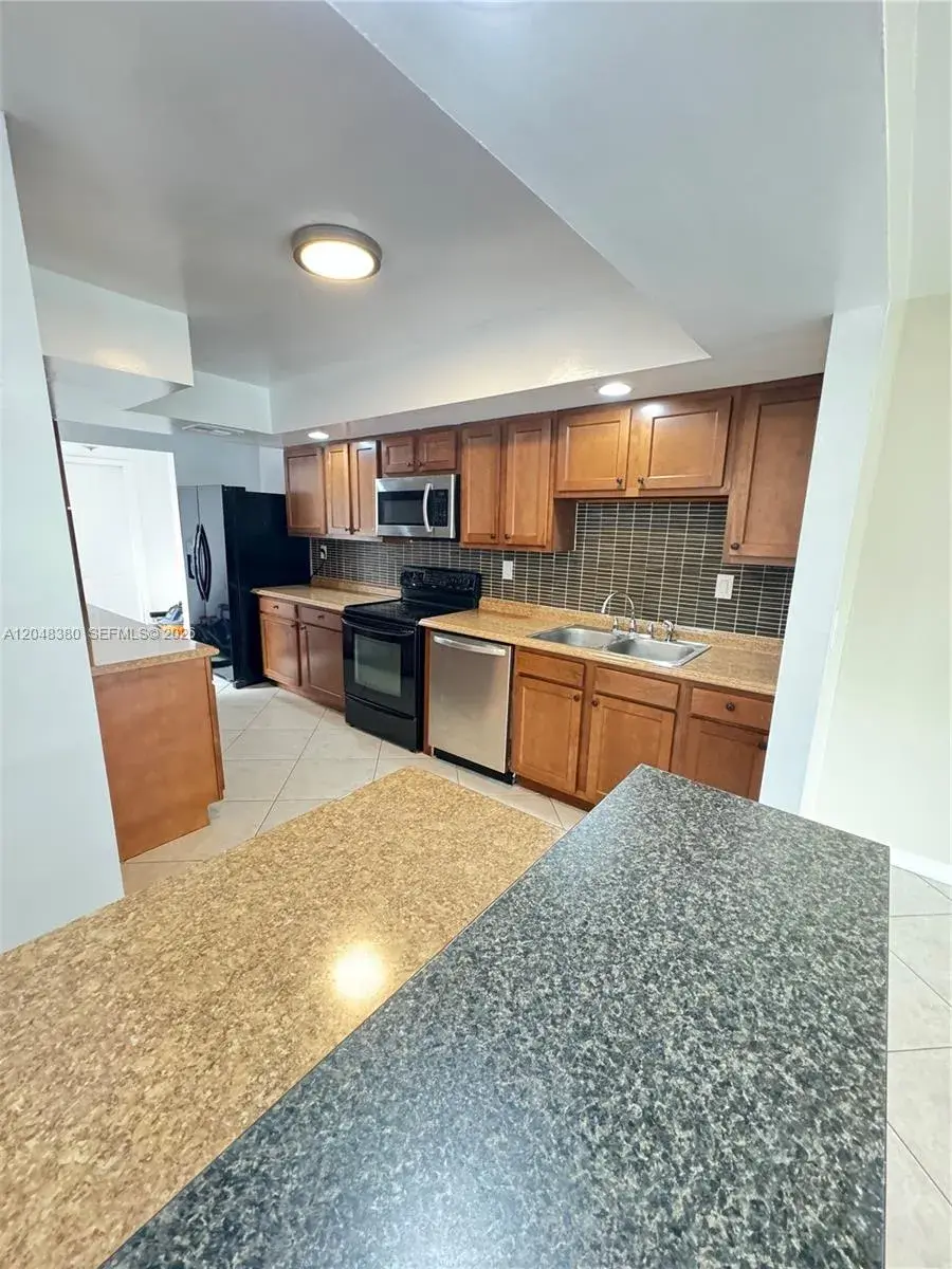 3167 Coral Springs Dr # 123, Coral Springs FL 33065