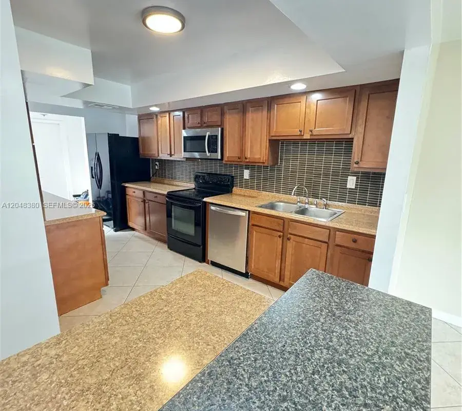 3167 Coral Springs Dr # 123, Coral Springs FL 33065