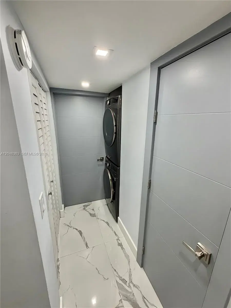 1100 W 35th St # 4, Hialeah FL 33012