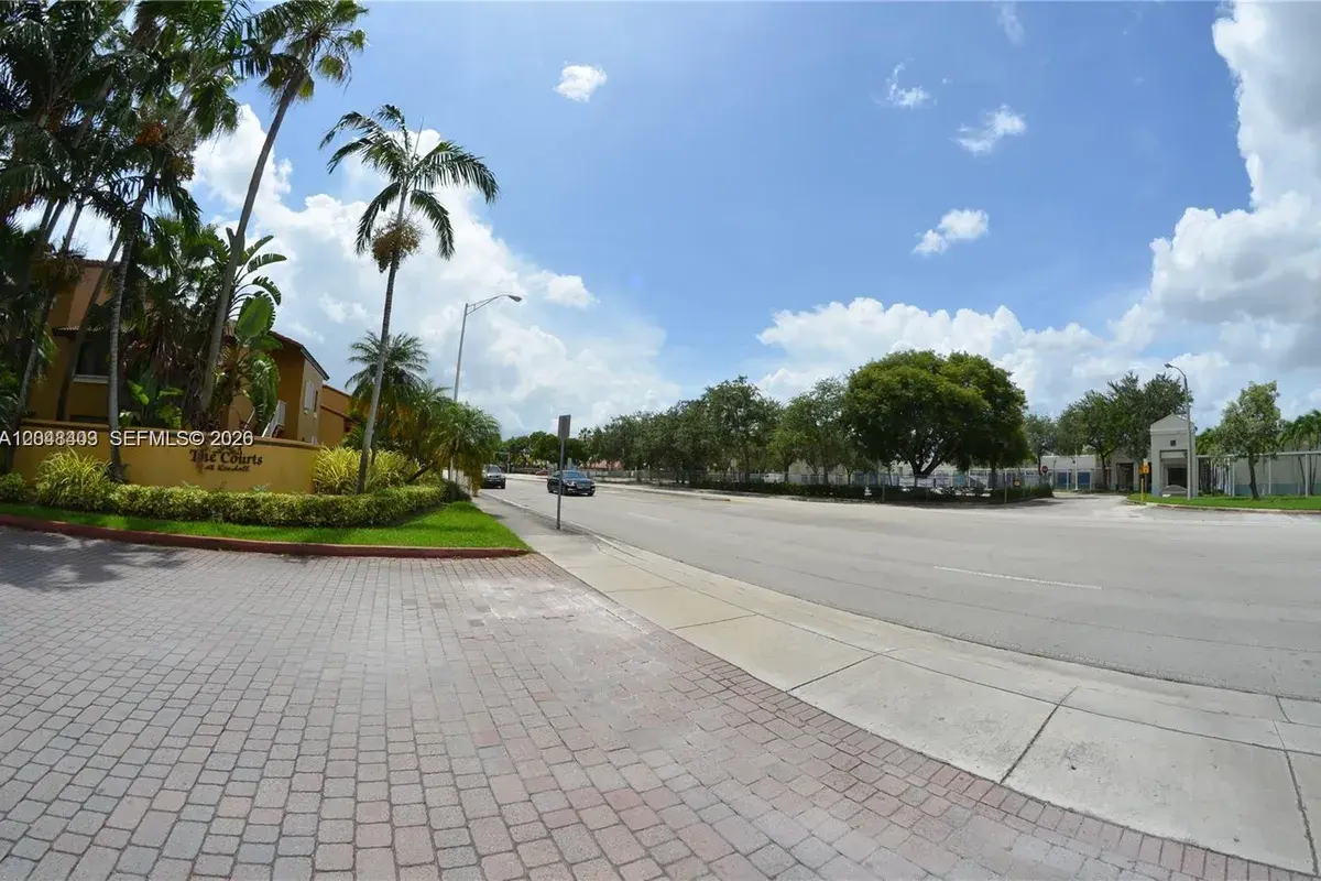 15630 SW 80th St # 210, Miami FL 33193