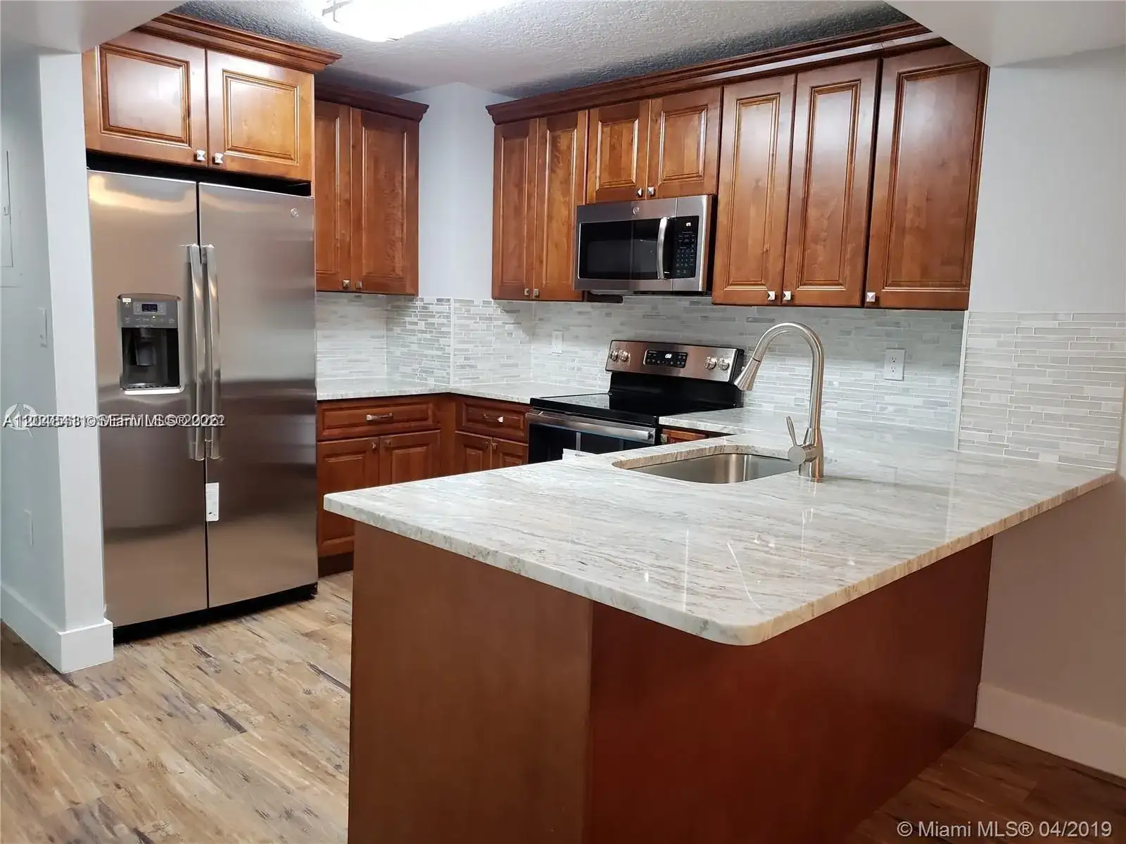 104 SW 9th St # 304, Miami FL 33130 photo 3