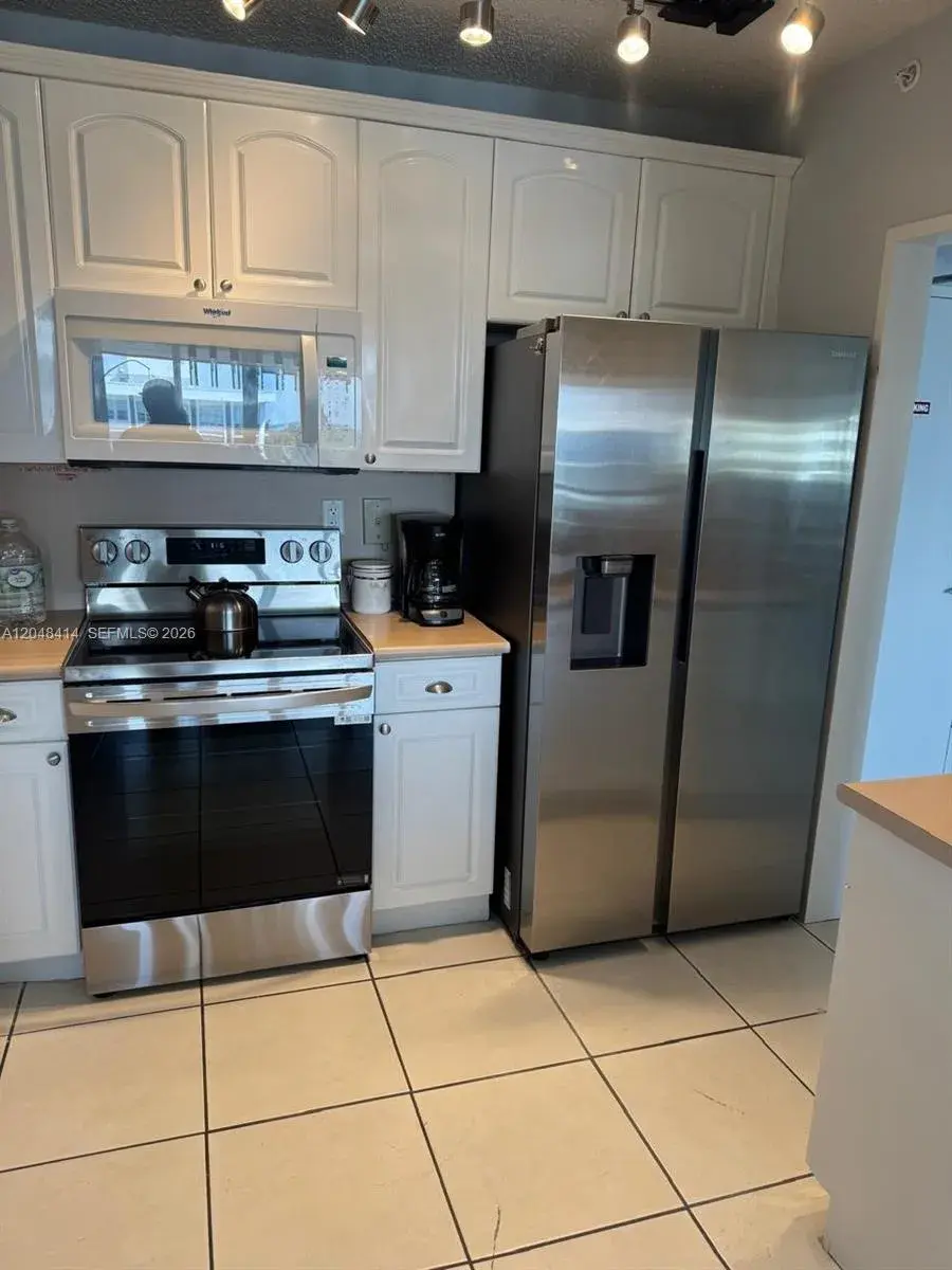 5601 Collins Ave # 823, Miami Beach FL 33140