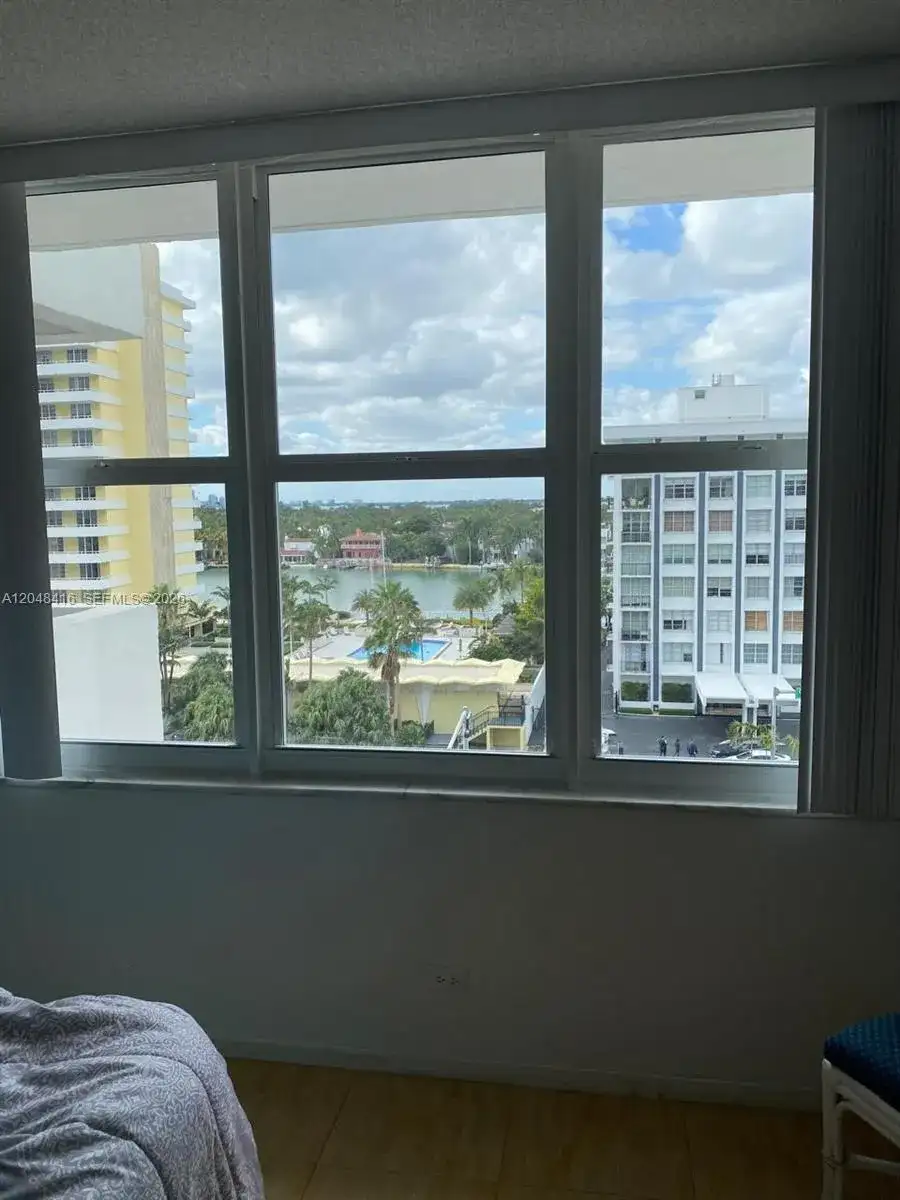 5601 Collins Ave # 722, Miami Beach FL 33140 photo 2