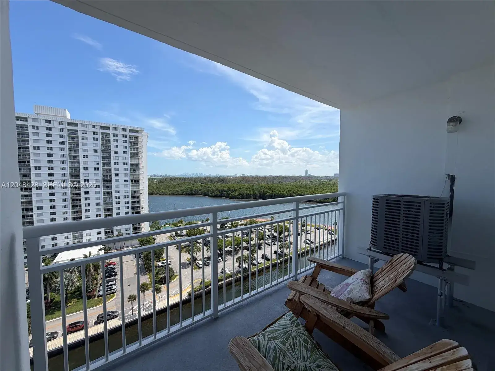 400 Kings Point Dr # 1522, Sunny Isles Beach FL 33160