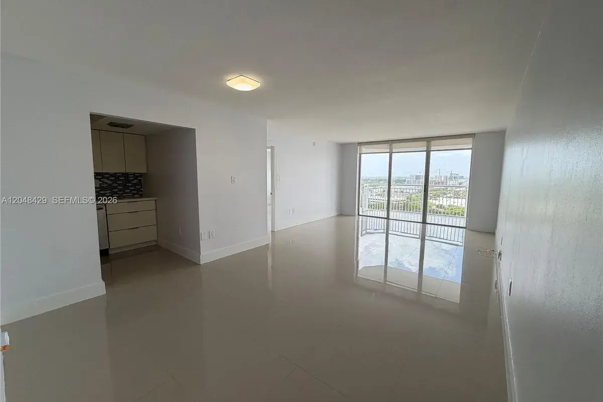 18011 Biscayne Blvd # 1802, Aventura FL 33160