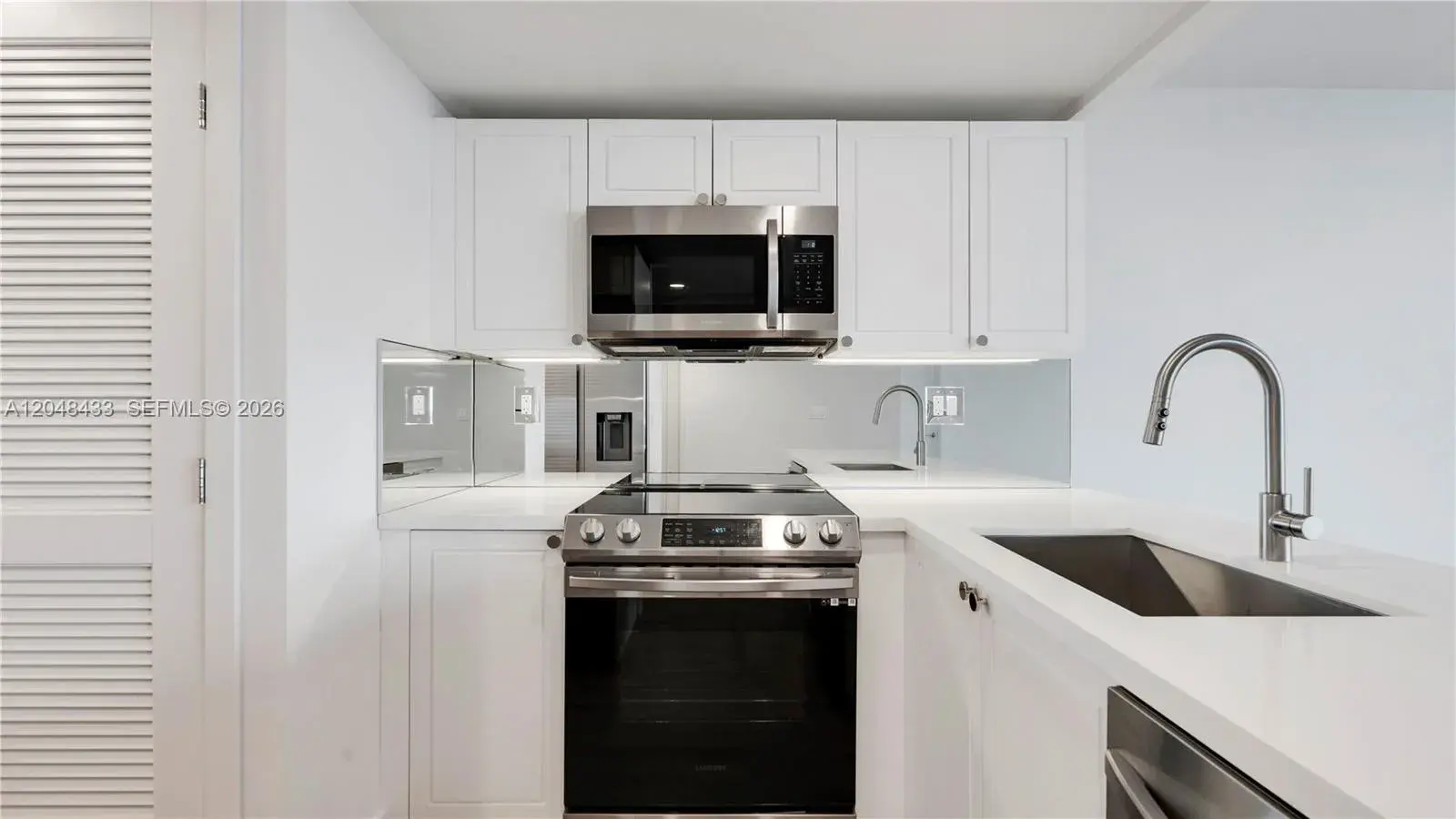 555 NE 34th St # 2108, Miami FL 33137
