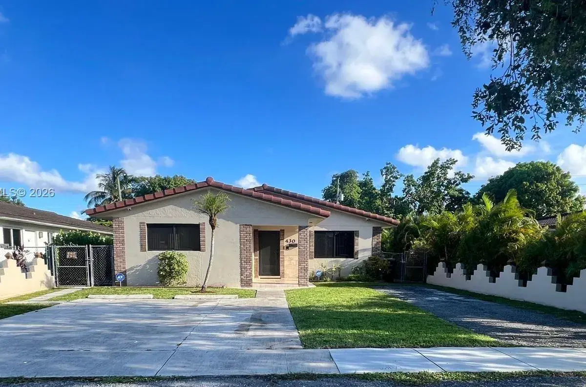 430 SE 5th St, Hialeah FL 33010