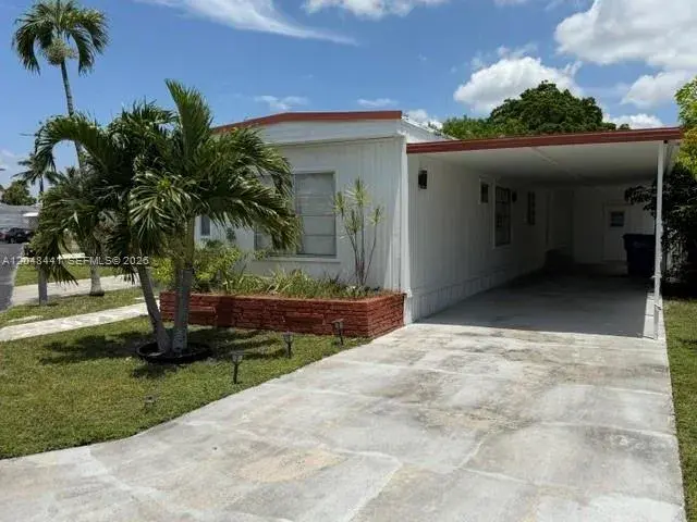 5331 SW 35th ST, Davie FL 33314