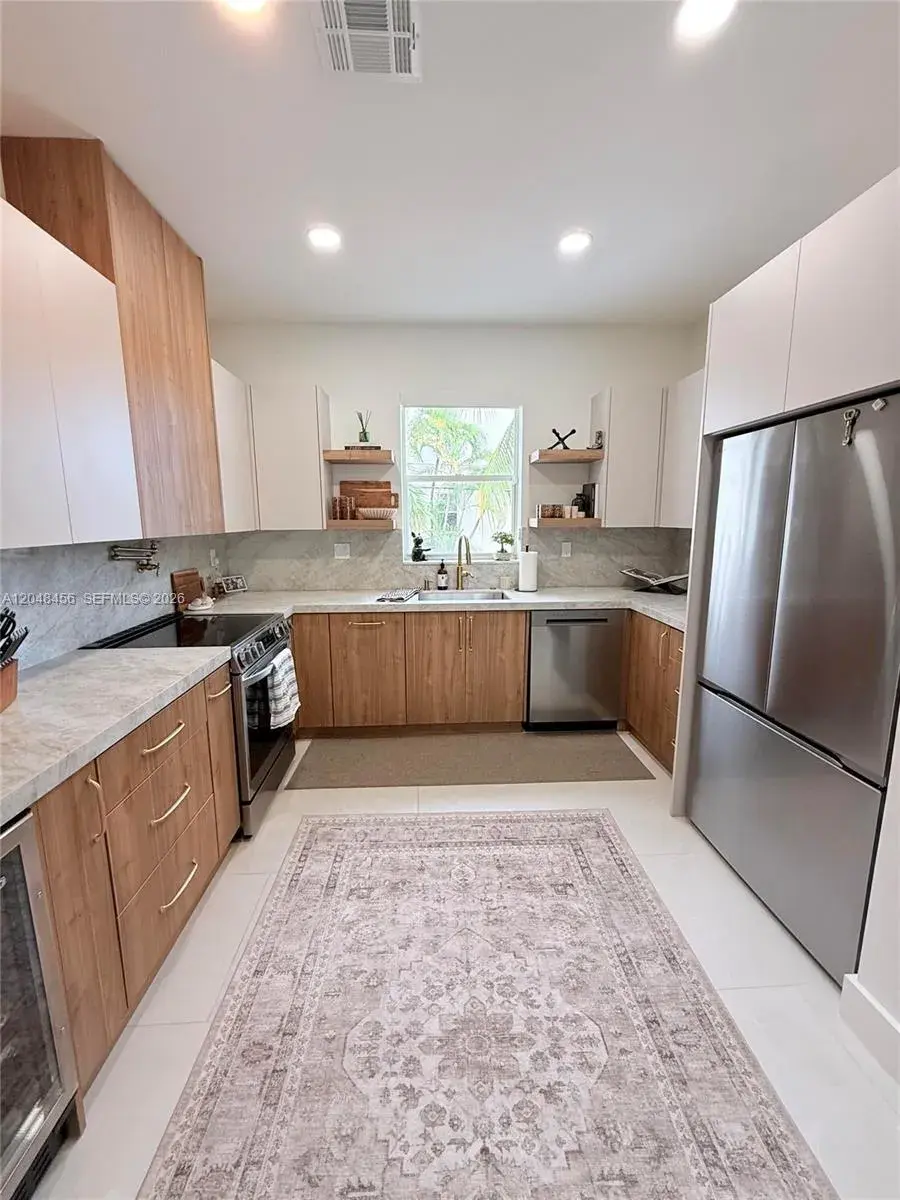 715 SW 4th Ave, Fort Lauderdale FL 33315