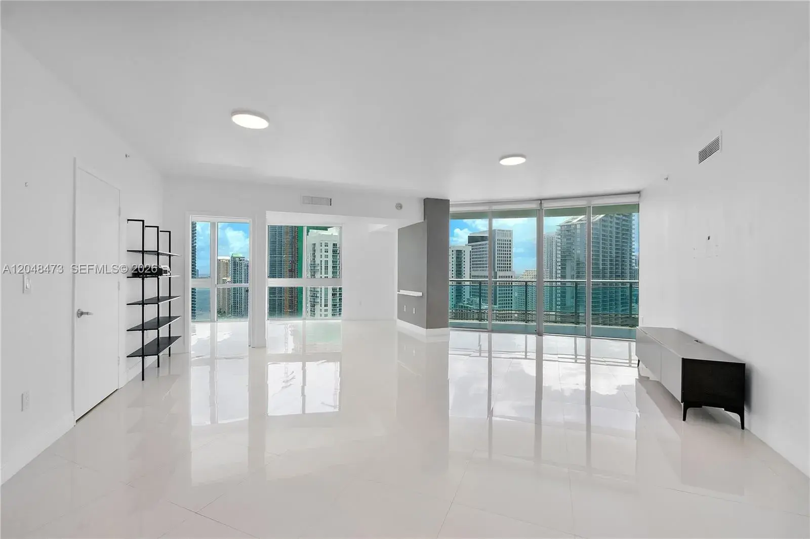 350 S Miami Ave # 3702, Miami FL 33130