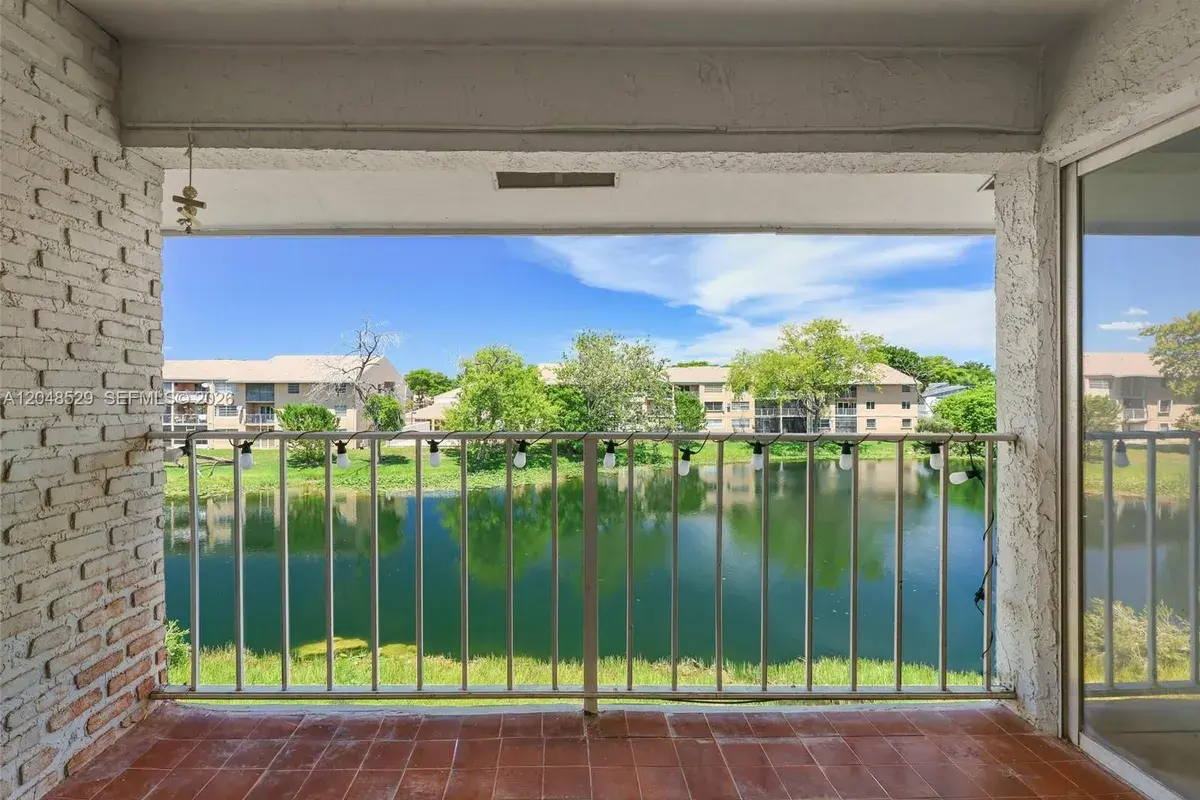 8475 SW 156th Ct # 330, Miami FL 33193