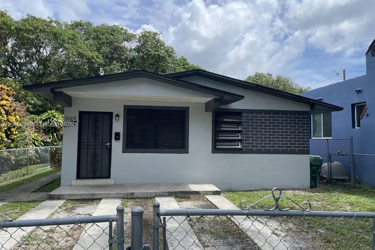 1019 NW 52nd St # A, Miami FL 33127