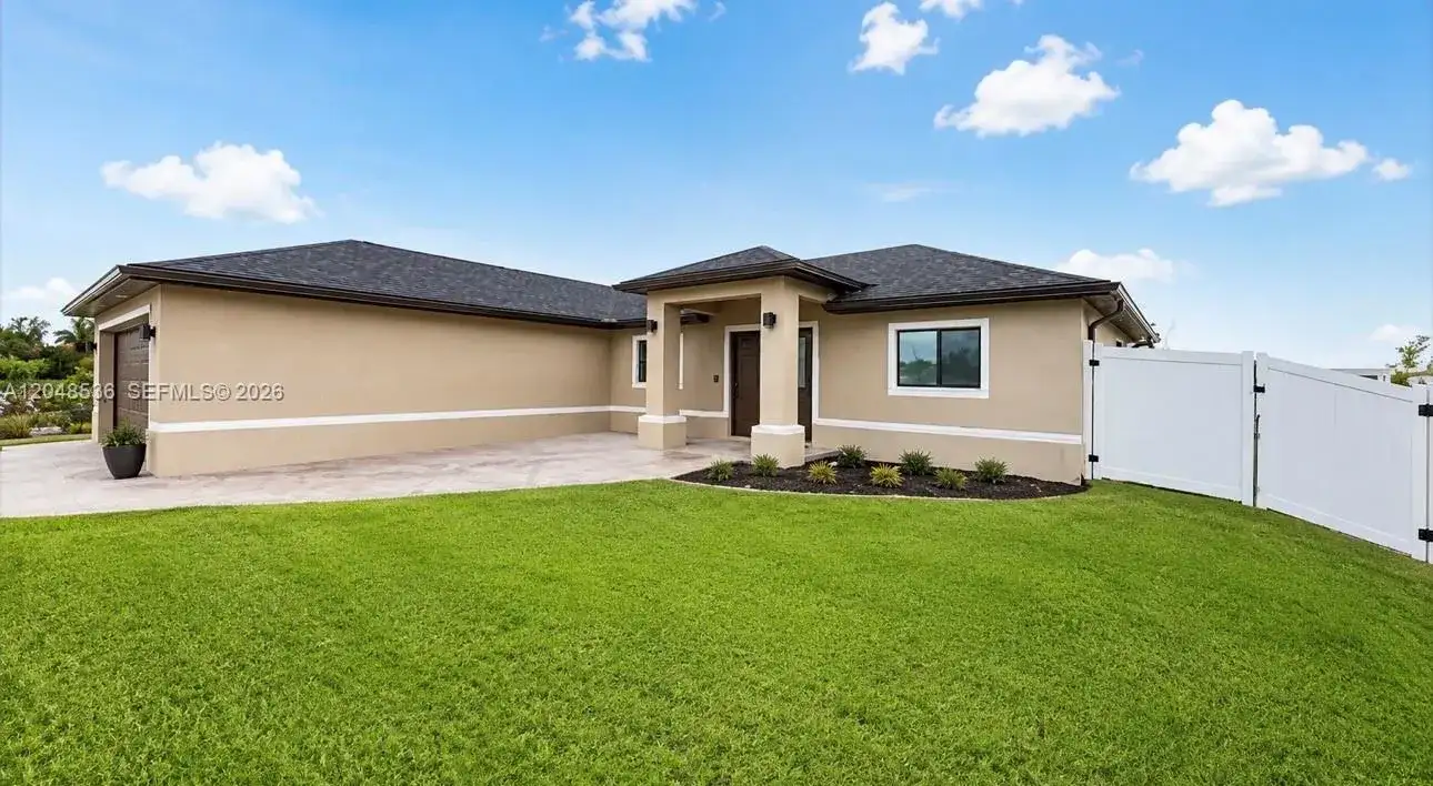 2208 NW 42ND PL, Cape Coral FL 33993 photo 3