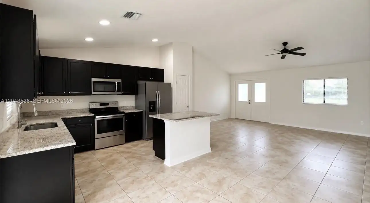 2208 NW 42ND PL, Cape Coral FL 33993 photo 5