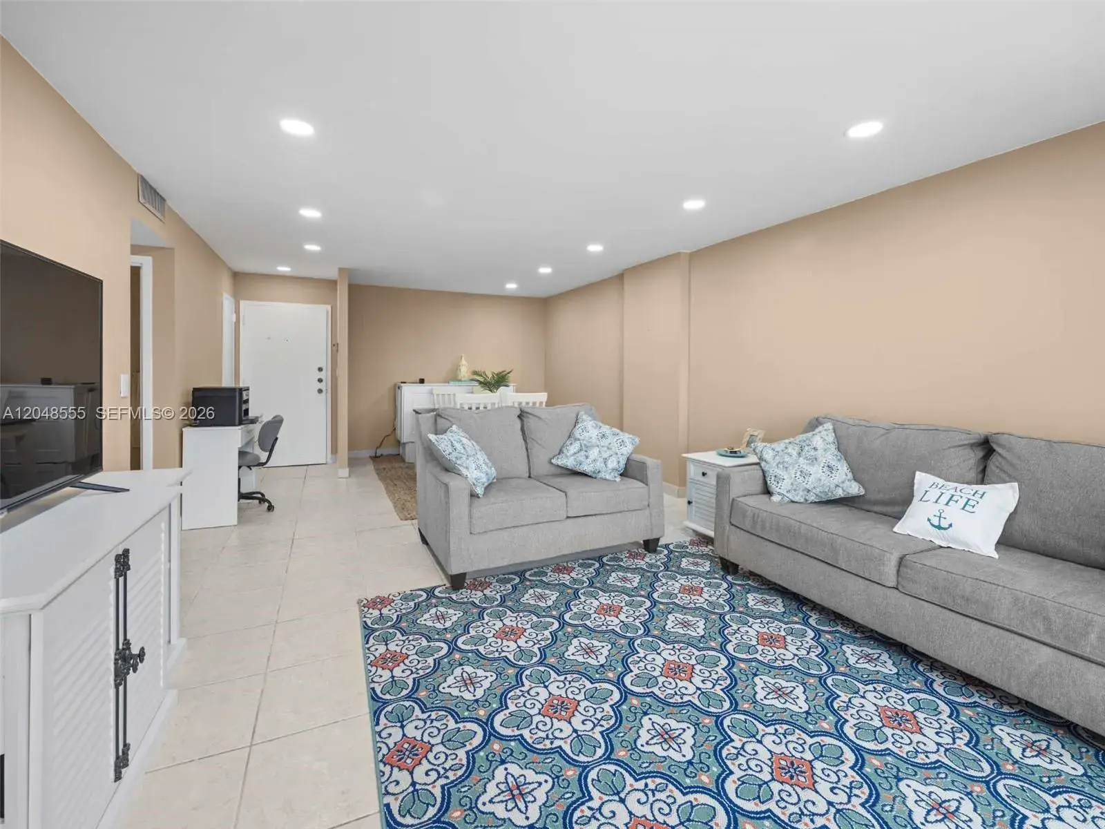 322 SE Buchanan St # 703, Hollywood FL 33019