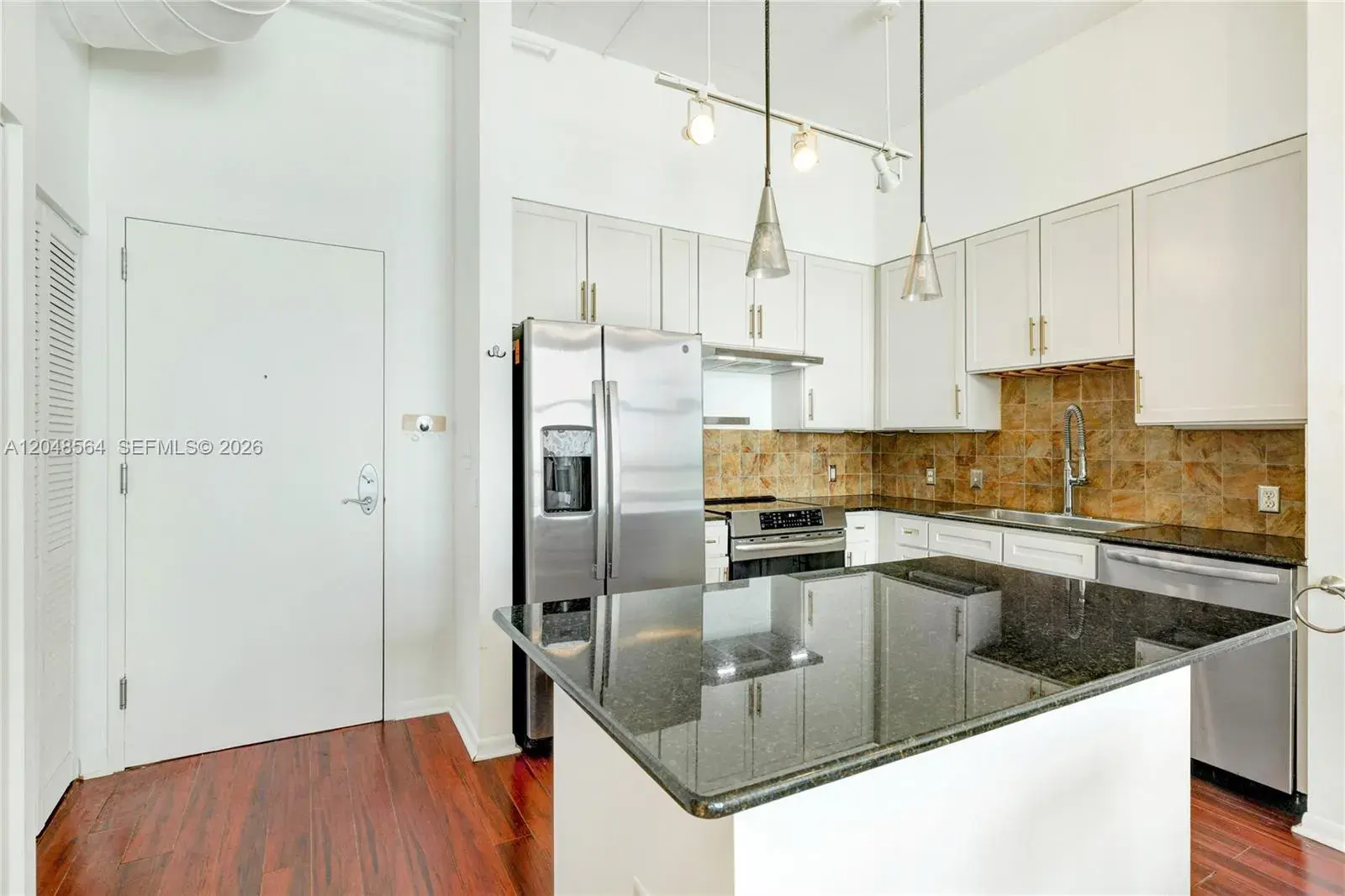2001 Biscayne Blvd # 2514, Miami FL 33137