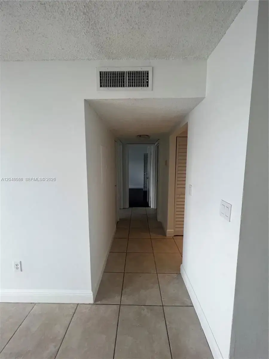 8145 NW 7th St # 405, Miami FL 33126 photo 4