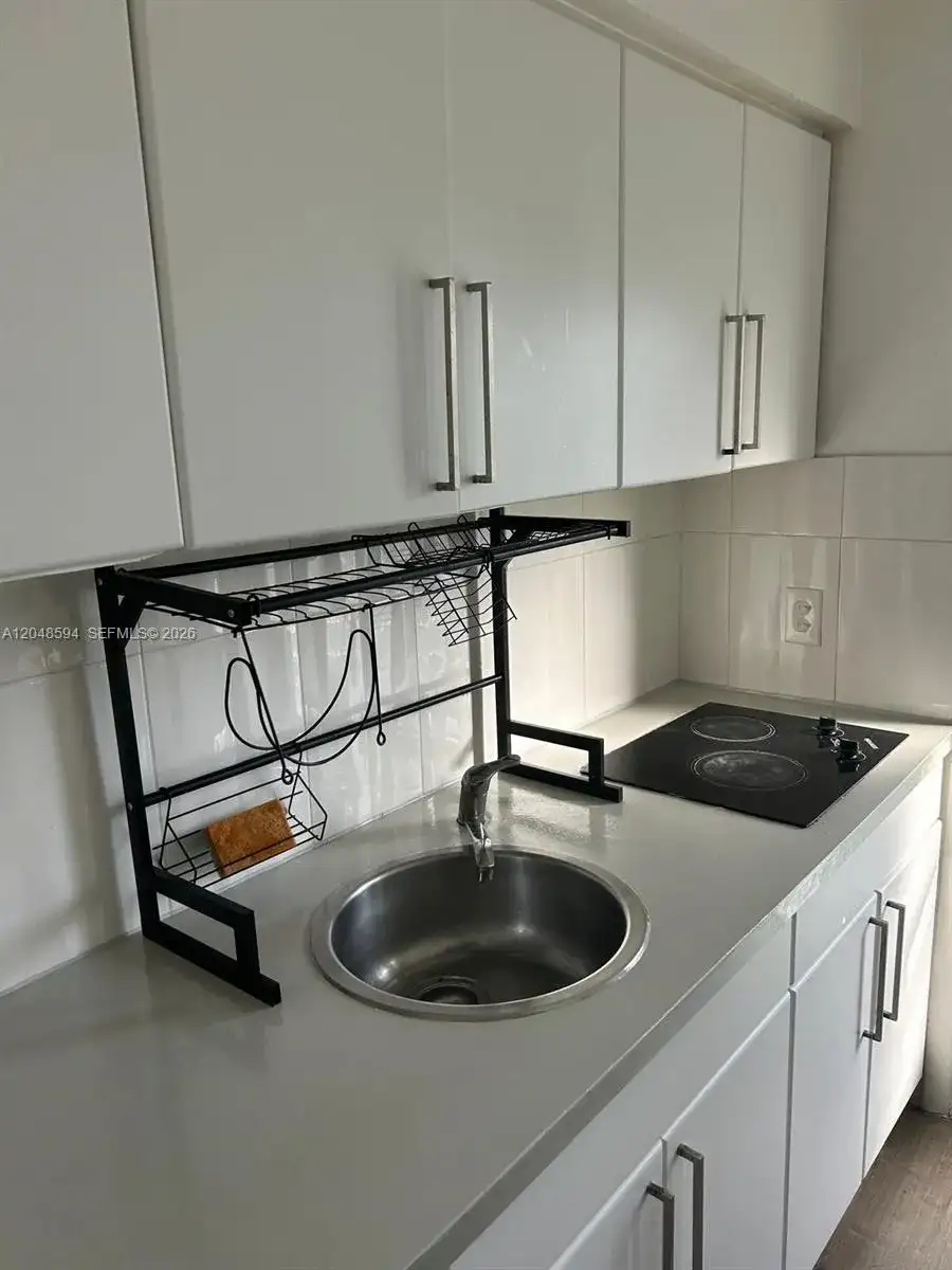 761 Euclid Ave # 9, Miami Beach FL 33139 photo 2
