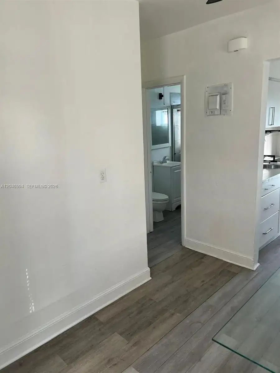 761 Euclid Ave # 9, Miami Beach FL 33139 photo 4