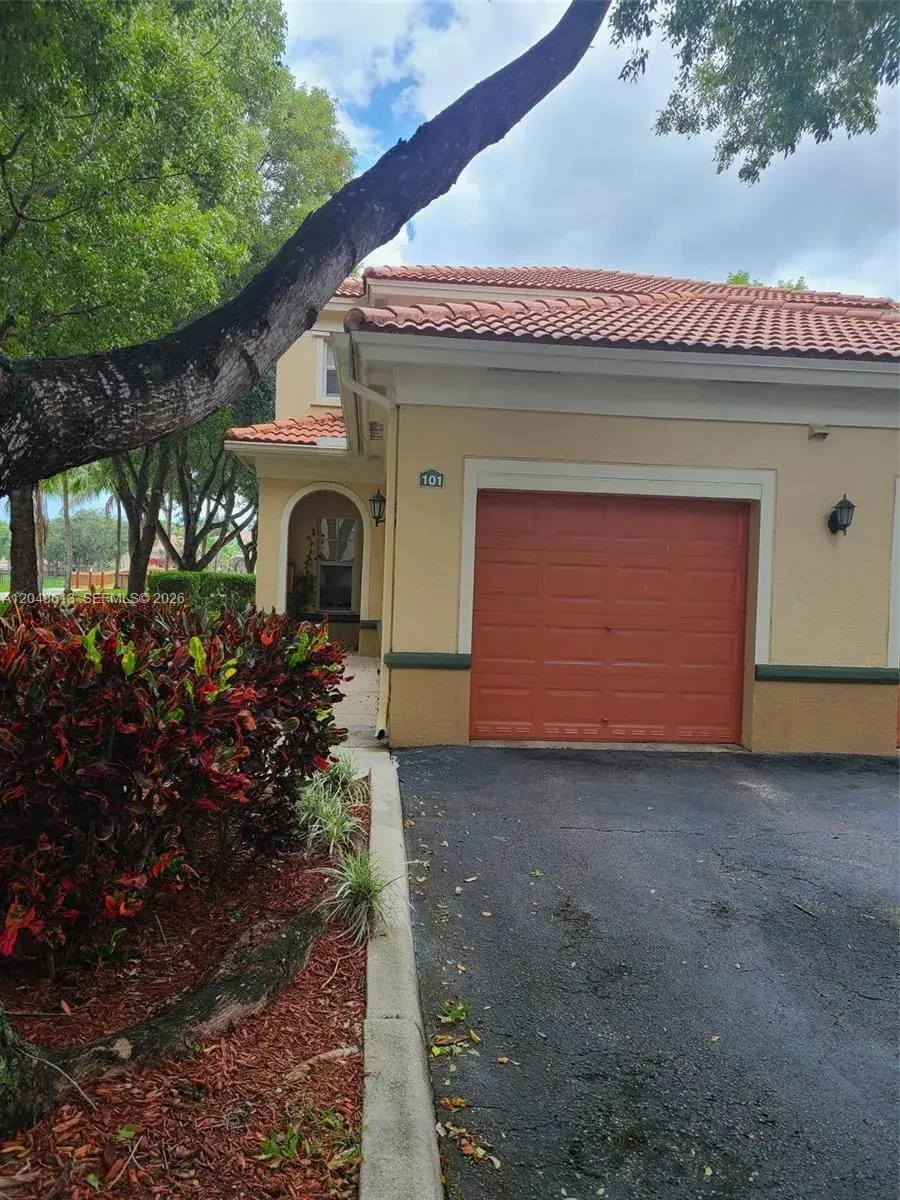 2541 Centergate Dr # 101, Miramar FL 33025