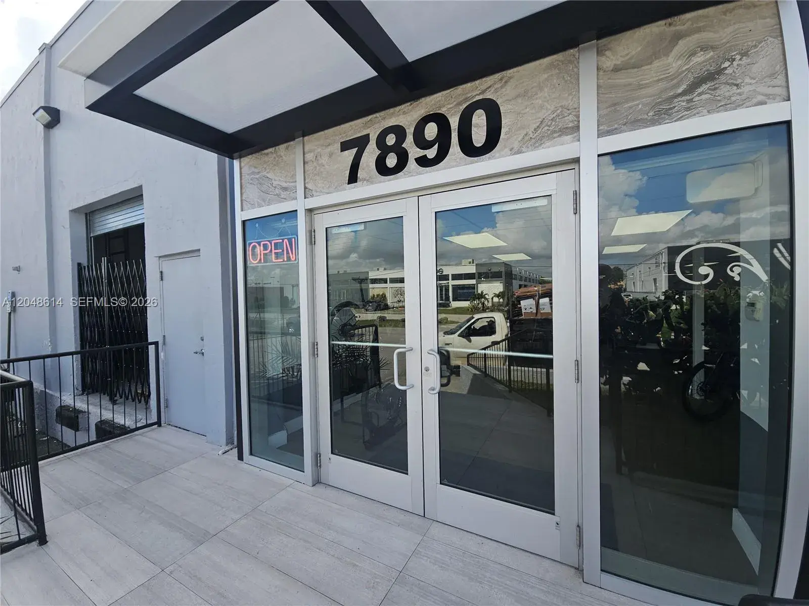 7890 NW 34th St, Doral FL 33122