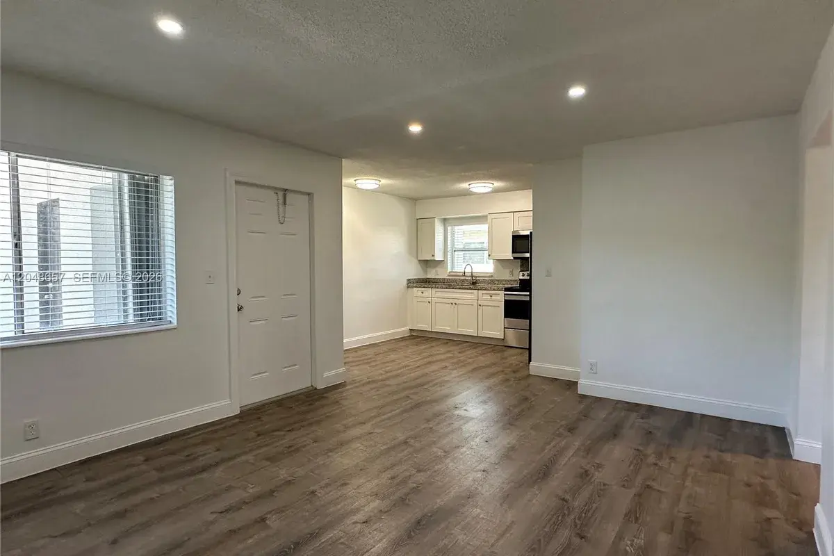 2401 NW 9th Ave # 3, Wilton Manors FL 33311